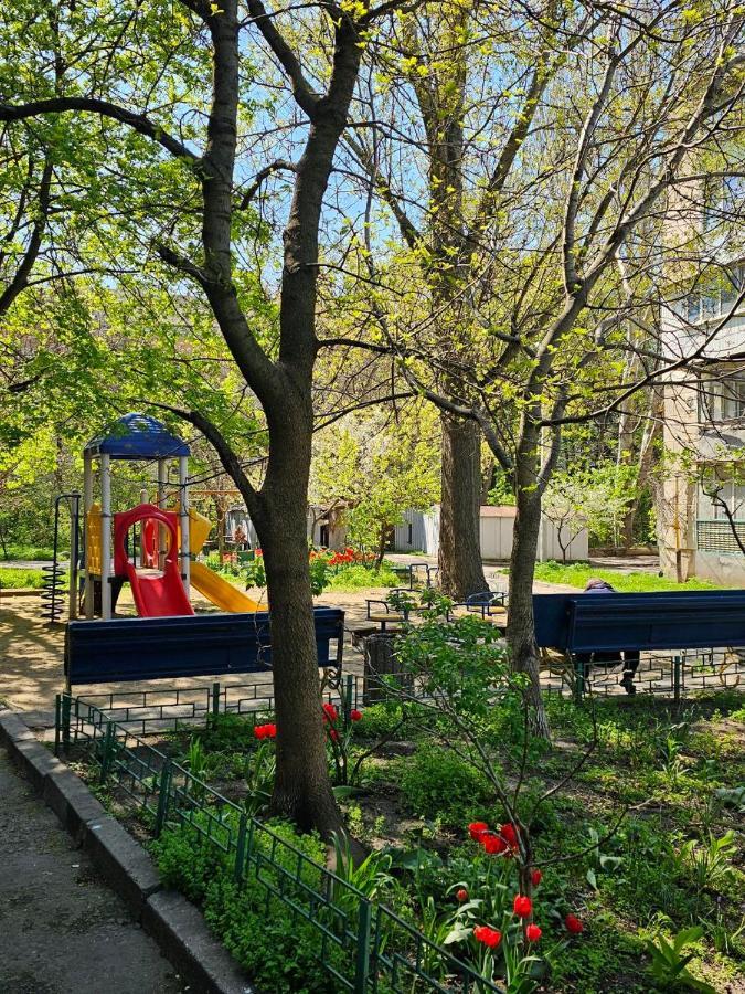 Квартира у моря на бульваре Одесса Экстерьер фото